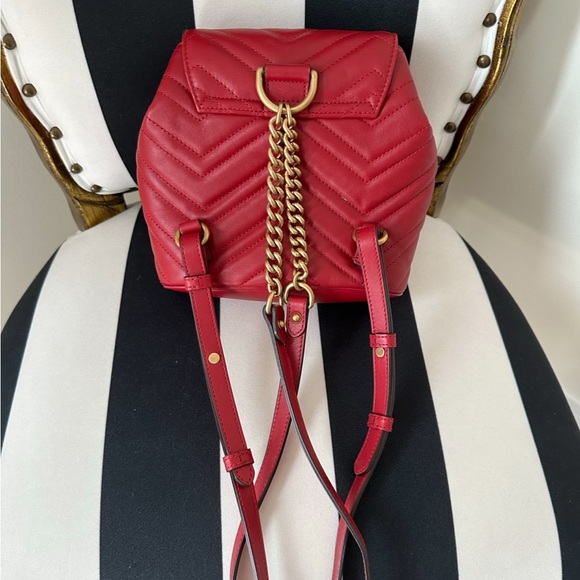 Red leather Gucci Backpack - Picture 2 of 3